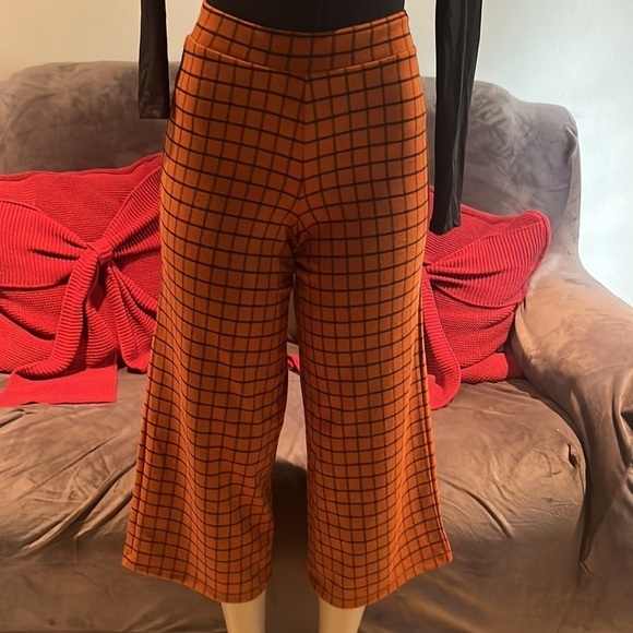 ASOS Wide Leg Culotte Windowpane Pants in Rust - Picture 6 of 13